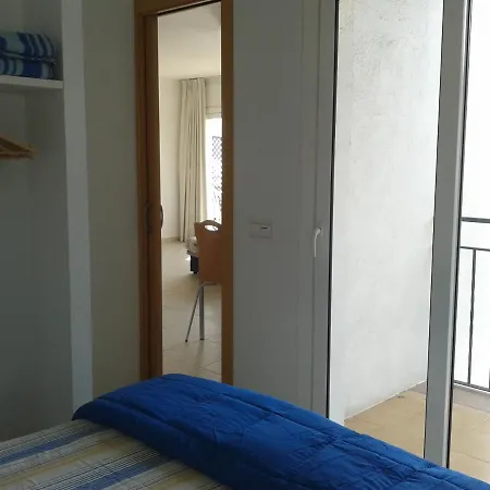 Les Roques Apartament *